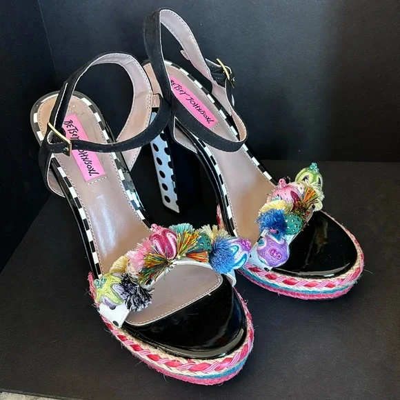 Betsey Johnson Polka Dot Pom Pom Sandal Heels Colorful Sz 7.5 - Picture 1 of 11